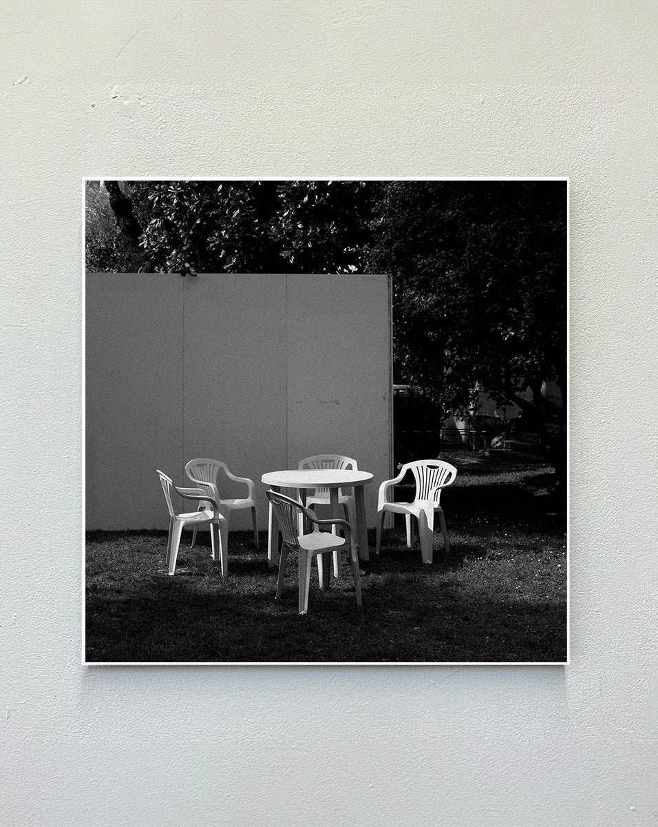chairs_talk